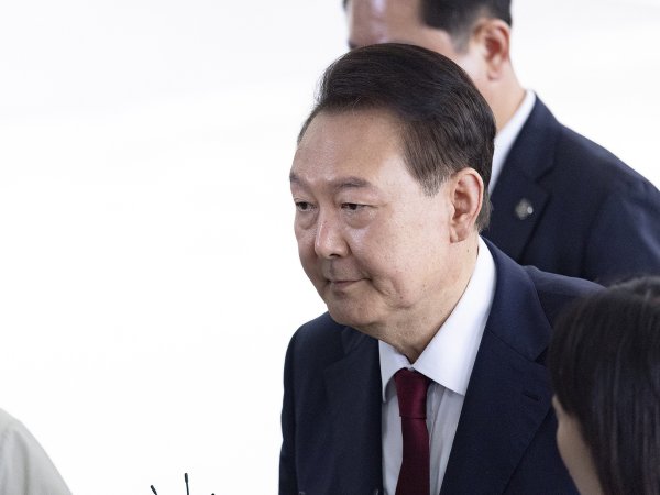 中兴证券 质疑拘留合法性 尹锡悦提请韩国法院进行审查